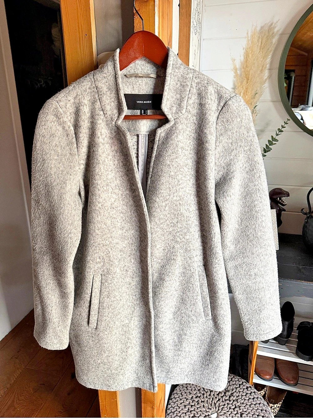 Vero Moda Gray Coat Size size Like New